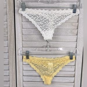 GAP BODY Thongs (Set of 2) Lacy Cheetah Print White and Yellow-Small